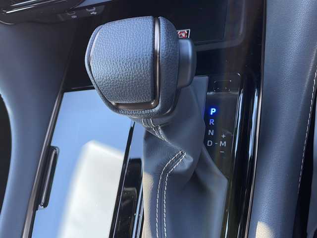 トヨタ アルファード Z 栃木県 2024(令6)年 0.1万km ゴールド 純正ナビ/フルセグＴＶ/Ｂｌｕｅｔｏｏｔｈ/Ｔｃｏｎｎｅｃｔ/アラウンドビューモニター/デジタルインナーミラー/フリップダウンモニター/ガラスルーフ/両側パワースライドドア/パワーバックドア/ＥＴＣ/クルーズコントロール/ステアリングヒーター/レザーシート/パワーシート/シートヒーター/ベンチレーション/オットマン/置くだけ充電/純正アルミホイール/トヨタセーフティセンス/レーンキープアシスト/パーキングアシスト/オペレーティングシステム/コーナーセンサー/衝突被害軽減システム