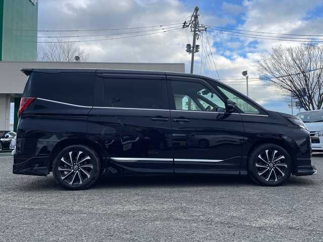 トヨタ ノア ハイブリッド S－Z 宮城県 2024(令6)年 3.5万km スパークリングブラックパールクリスタルシャイン ワンオーナー/快適利便パッケージ/モデリスタフルエアロ/純正ナビ/ＣＤ／ＤＶＤ／ＦＭ／ＡＭ／Ｂｌｕｅｔｏｏｔｈ／ＵＳＢ/Ｍｉｒａｃａｓｔ/レーダークルーズコントロール/ブラインドスポットモニター/ヘッドアップディスプレイ/ブレーキホールド/横滑り防止装置/オートハイビーム/ハンドルヒーター/nanoe-X/デジタルインナーミラー/純正フリップダウンモニター/純正ドラレコ前後/純正フロアマット/前席シートヒーター/パワーバックドア/ETC2.0