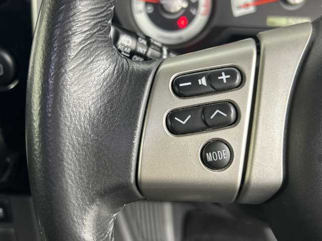 トヨタ ＦＪクルーザー ブラックカラーパッケージ 熊本県 2014(平26)年 5.3万km ブラック/ホワイト 社外ナビ（CN-R500WD）/・AM/FM/CD/DVD/BT/USB/iPod/VTR/フルセグTV/バックカメラ/クルーズコントロール/クリアランスソナー/横滑り防止装置/キセノンヘッドライト/フォグランプ/ヘッドライトレベライザー/ETC/純正フロアマット/社外１７インチアルミホイール/リモコンキー/ドアバイザー