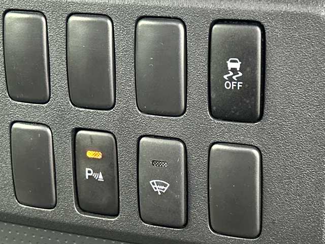 トヨタ ＦＪクルーザー ブラックカラーパッケージ 熊本県 2014(平26)年 5.3万km ブラック/ホワイト 社外ナビ（CN-R500WD）/・AM/FM/CD/DVD/BT/USB/iPod/VTR/フルセグTV/バックカメラ/クルーズコントロール/クリアランスソナー/横滑り防止装置/キセノンヘッドライト/フォグランプ/ヘッドライトレベライザー/ETC/純正フロアマット/社外１７インチアルミホイール/リモコンキー/ドアバイザー