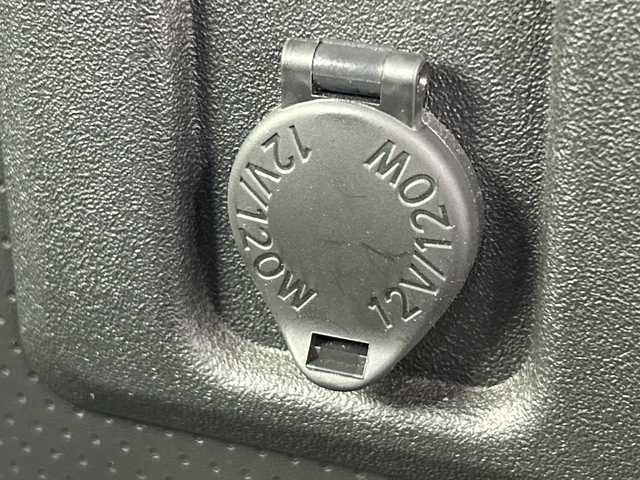 トヨタ ＦＪクルーザー ブラックカラーパッケージ 熊本県 2014(平26)年 5.3万km ブラック/ホワイト 社外ナビ（CN-R500WD）/・AM/FM/CD/DVD/BT/USB/iPod/VTR/フルセグTV/バックカメラ/クルーズコントロール/クリアランスソナー/横滑り防止装置/キセノンヘッドライト/フォグランプ/ヘッドライトレベライザー/ETC/純正フロアマット/社外１７インチアルミホイール/リモコンキー/ドアバイザー