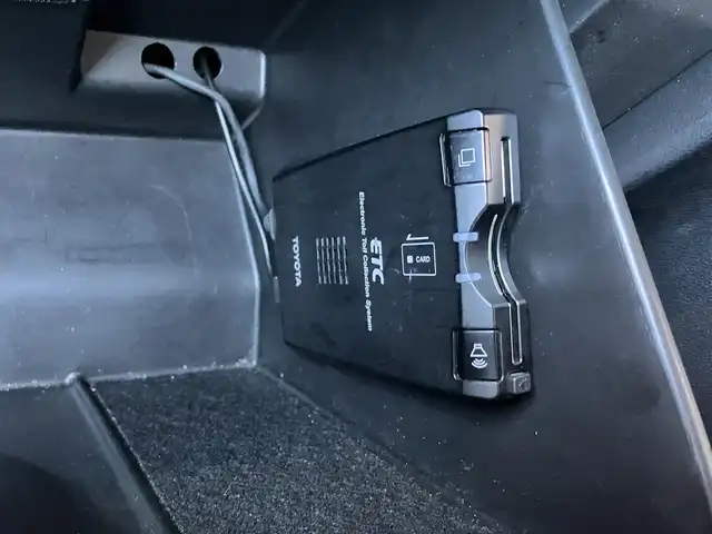 マツダ ＭＰＶ 23S 高知県 2009(平21)年 5.7万km スパークリングブラックマイカ 純正ナビ/　Bluetooth/ワンセグ/　CD/DVD/AM/FM/バックカメラ/ETC/ドライブレコーダー/リモコンキー/両側パワースライドドア/純正フロアマット/純正17インチアルミホイール/HIDヘッドライト/3列目シート/MTモード付AT/横滑り防止装置/運転席・助手席エアバック/盗難防止装置