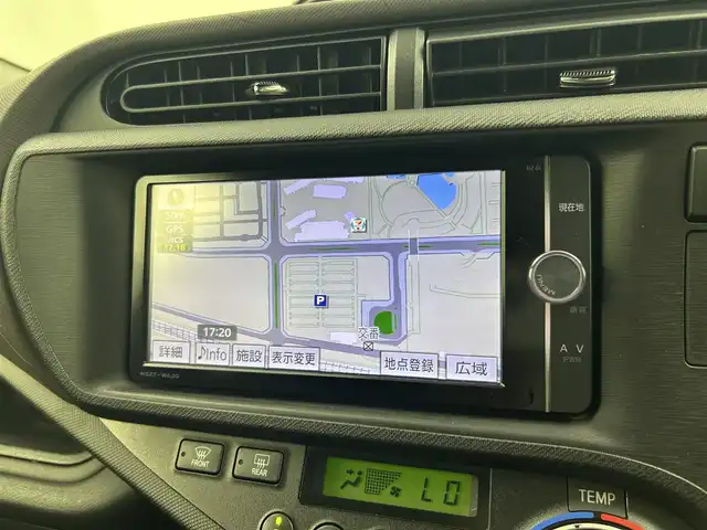 トヨタ アクア G 千葉県 2012(平24)年 10.6万km グレーメタリック 純正７型ナビ（NSZT-W62G）/（AM＆FM＆Bluetooth＆フルセグTV＆CD＆DVD/ＥＴＣ　/エアロパーツ（F・S・R）/禁煙（前オーナー申告）　/ＨＩＤヘッドライト（オートライト付き）/フォグランプ　/電動格納サイドミラー　/１２Ｖシガーソケット　/ステアリングスイッチ　/バックカメラ　/ドアバイザー　/ＥＶモード/ヘッドライトレベライザー/ISOFIX/ECOモード/アイドリングストップ/プッシュスタート/ウィンカーミラー