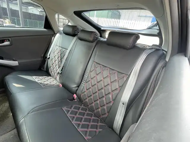 トヨタ プリウス S ツーリングセレクション 愛知県 2011(平23)年 15万km レッドマイカメタリック (株)IDOMが運営する【じしゃロン名古屋鳴海店】の自社ローン専用車両になりますこちらは現金またはオートローンご利用時の価格です。自社ローンご希望の方は別途その旨お申付け下さいHDDナビ/ワンセグテレビ/バックカメラ/ETC/プッシュスタート