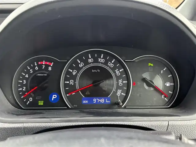 トヨタ ヴォクシー ZS 煌Ⅱ 宮城県 2020(令2)年 9.8万km ブラック 登録時走行距離97481km/純正ナビ/フルセグＴＶ/ＣＤ／ＤＶＤ／Ｂｌｕｅｔｏｏｔｈ/後席モニター/クルーズコントロール/デュアルエアコン/両側パワースライド/スペアキー/ドアバイザー/エアロパーツ/ETC/スマートキー/電動格納ミラー/バックカメラ/コーナーセンサー/純正アルミホイール/純正フロアマット/LEDライト