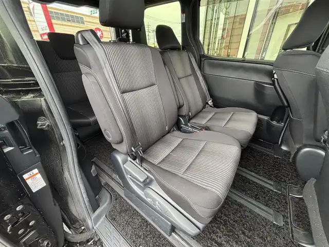 トヨタ ヴォクシー ZS 煌Ⅱ 宮城県 2020(令2)年 9.8万km ブラック 登録時走行距離97481km/純正ナビ/フルセグＴＶ/ＣＤ／ＤＶＤ／Ｂｌｕｅｔｏｏｔｈ/後席モニター/クルーズコントロール/デュアルエアコン/両側パワースライド/スペアキー/ドアバイザー/エアロパーツ/ETC/スマートキー/電動格納ミラー/バックカメラ/コーナーセンサー/純正アルミホイール/純正フロアマット/LEDライト