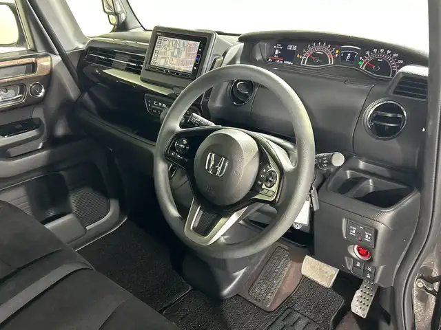 ホンダ Ｎ ＢＯＸ カスタム G L ホンダセンシング 神奈川県 2020(令2)年 1.9万km プレミアムベルベットパープル・パール 純正7型SDナビゲーション【VXM-204VFi】/フルセグ　AM FM iPod　SDMUSICRACK　USB　Bluetooth　AUX　CD DVD/バックカメラ/両側電動スライドドア【サンシェード】/ホンダセンシング/衝突軽減ブレーキ/誤発進抑制機能/後方誤発進抑制機能/歩行者事故低減ステアリング/先行車発進お知らせ機能/アダブティブクルーズコントロール/車線維持支援システム/オートハイビーム/標識認識機能/路外逸脱抑制機能/プラズマクラスター付オートエアコン/前席シートヒーター/ステアリングスイッチ/ビルトインETC/ECON/純正前方ドライブレコーダー/プッシュスタート/スマートキー/LEDヘッドライト/オートライト/純正サイド/リアスポイラー/純正14インチアルミホイール