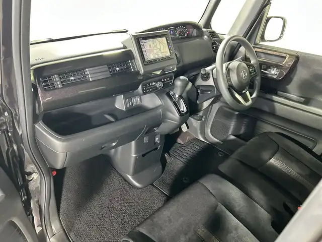 ホンダ Ｎ ＢＯＸ カスタム G L ホンダセンシング 神奈川県 2020(令2)年 1.9万km プレミアムベルベットパープル・パール 純正7型SDナビゲーション【VXM-204VFi】/フルセグ　AM FM iPod　SDMUSICRACK　USB　Bluetooth　AUX　CD DVD/バックカメラ/両側電動スライドドア【サンシェード】/ホンダセンシング/衝突軽減ブレーキ/誤発進抑制機能/後方誤発進抑制機能/歩行者事故低減ステアリング/先行車発進お知らせ機能/アダブティブクルーズコントロール/車線維持支援システム/オートハイビーム/標識認識機能/路外逸脱抑制機能/プラズマクラスター付オートエアコン/前席シートヒーター/ステアリングスイッチ/ビルトインETC/ECON/純正前方ドライブレコーダー/プッシュスタート/スマートキー/LEDヘッドライト/オートライト/純正サイド/リアスポイラー/純正14インチアルミホイール