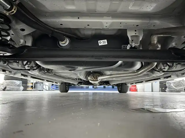 スズキ スペーシア カスタム HYBRID XS ターボ 滋賀県 2025(令7)年 0.4万km ピュアホワイトパール/ブラック2トーン 純正9インチナビ/Bluetooth/フルセグTV/HDMI/USB/DVD/Android Auto/Apple CarPlay/全方位カメラ/追従クルーズコントロール/両側パワースライドドア/ハーフレザーシート/シートヒーター/ステアリングヒーター/前後ドライブレコーダー/ETC