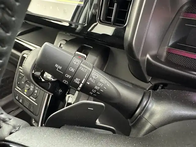 スズキ スペーシア カスタム HYBRID XS ターボ 滋賀県 2025(令7)年 0.4万km ピュアホワイトパール/ブラック2トーン 純正9インチナビ/Bluetooth/フルセグTV/HDMI/USB/DVD/Android Auto/Apple CarPlay/全方位カメラ/追従クルーズコントロール/両側パワースライドドア/ハーフレザーシート/シートヒーター/ステアリングヒーター/前後ドライブレコーダー/ETC