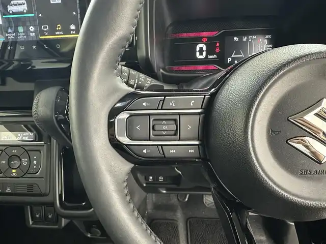 スズキ スペーシア カスタム HYBRID XS ターボ 滋賀県 2025(令7)年 0.4万km ピュアホワイトパール/ブラック2トーン 純正9インチナビ/Bluetooth/フルセグTV/HDMI/USB/DVD/Android Auto/Apple CarPlay/全方位カメラ/追従クルーズコントロール/両側パワースライドドア/ハーフレザーシート/シートヒーター/ステアリングヒーター/前後ドライブレコーダー/ETC