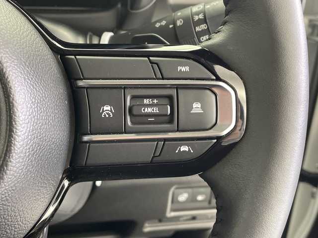 スズキ スペーシア カスタム HYBRID XS ターボ 愛知県 2025(令7)年 0.4万km ピュアホワイトパール/ブラック2トーン 純正9インチナビ/Bluetooth/フルセグTV/HDMI/USB/Android Auto/Apple CarPlay/全方位カメラ/追従クルーズコントロール/両側パワースライドドア/ヘッドアップディスプレイ/ハーフレザーシート/前席シートヒーター/ステアリングヒーター/純正フロアマット/前後ドライブレコーダー/ビルトインETC