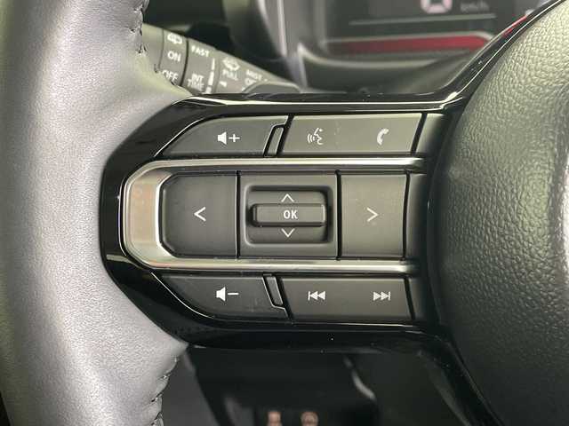 スズキ スペーシア カスタム HYBRID XS ターボ 愛知県 2025(令7)年 0.4万km ピュアホワイトパール/ブラック2トーン 純正9インチナビ/Bluetooth/フルセグTV/HDMI/USB/Android Auto/Apple CarPlay/全方位カメラ/追従クルーズコントロール/両側パワースライドドア/ヘッドアップディスプレイ/ハーフレザーシート/前席シートヒーター/ステアリングヒーター/純正フロアマット/前後ドライブレコーダー/ビルトインETC