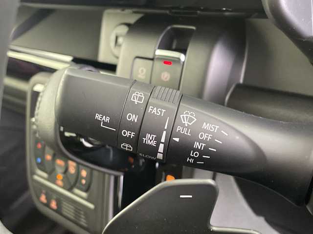 スズキ スペーシア カスタム HYBRID XS ターボ 愛知県 2025(令7)年 0.4万km ピュアホワイトパール/ブラック2トーン 純正9インチナビ/Bluetooth/フルセグTV/HDMI/USB/Android Auto/Apple CarPlay/全方位カメラ/追従クルーズコントロール/両側パワースライドドア/ヘッドアップディスプレイ/ハーフレザーシート/前席シートヒーター/ステアリングヒーター/純正フロアマット/前後ドライブレコーダー/ビルトインETC