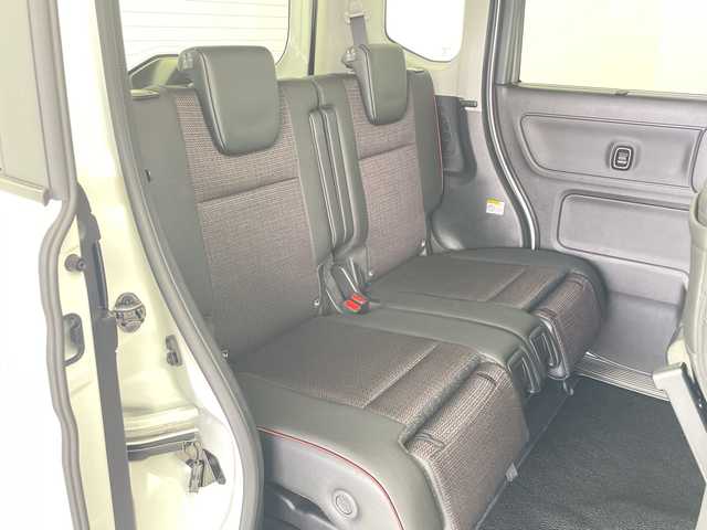 スズキ スペーシア カスタム HYBRID XS ターボ 愛知県 2025(令7)年 0.4万km ピュアホワイトパール/ブラック2トーン 純正9インチナビ/Bluetooth/フルセグTV/HDMI/USB/Android Auto/Apple CarPlay/全方位カメラ/追従クルーズコントロール/両側パワースライドドア/ヘッドアップディスプレイ/ハーフレザーシート/前席シートヒーター/ステアリングヒーター/純正フロアマット/前後ドライブレコーダー/ビルトインETC