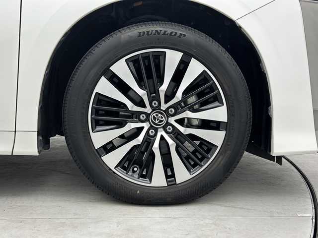 トヨタ ヴェルファイア Z Gエディション 三重県 2018(平30)年 5.7万km ホワイトパールクリスタルシャイン ツインムーンルーフ/トヨタセーフティセンス/・プリクラッシュセーフティ/・レーンディパーチャーアラート/・オートマチックハイビーム/・ロードサインアシスト/・先行車発進告知/レーダークルーズコントロール/クリアランスソナー/両側パワースライドドア/アルパインナビ１１型BIGX：EX11Z/・フルセグ/CD/DVD/SD/Bluetooth/バックカメラ/革巻きステアリング/ステアリングスイッチ/ステアリングヒーター/パワーバックドア/合皮シート/シートヒーター/ベンチレーション/パワーシート/オットマン/LEDヘッドライト/フォグランプ/前後ドライブレコーダー（ZDR-015）/ETC/純正18インチアルミホイール/W+サイド+カーテンエアバック