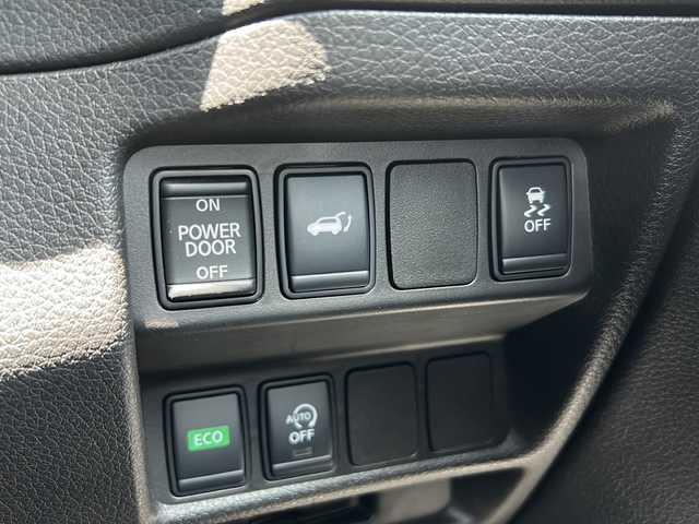 日産 エクストレイル 20Xi エクストリーマーX 福島県 2018(平30)年 2.2万km ブリリアントホワイトパール ４ＷＤ/カプロンシート/純正メモリナビ＆フルセグＴＶ/（ＤＶＤ＆ＢＴ＆ＣＤ＆ＳＤ）/エマージェンシーブレーキ/レーンキープアシスト/ＥＴＣ/純正１８inアルミホイール/ドライブレコーダー/デジタルインナーミラー/オートライト/ＬＥＤライト/フォグランプ/ウィンカーミラー/電動格納ミラー/スマートキー/プッシュスタート/Ｗエアバッグ/横滑り防止装置/ＡＢＳ/純正フロアマット/新車保証書/取扱説明書