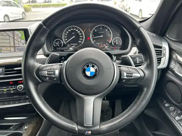 ＢＭＷ Ｘ５ xDrive 35d Mスポーツ 埼玉県 2014(平26)年 5.5万km カーボンブラックM ワンオーナー車/黒革シート/前席シートヒーター＆パワーシート/純正ナビTV/全方位カメラ/パワーバックドア/LEDヘッドライト/PDC/ミラーETC/アクティブクルーズコントロール/衝突軽減ブレーキ/純正19インチAW/プッシュスタート/スマートキーｘ２/H27、28、29、30、R1、3、5年ディーラー整備記録簿有/保証書付整備手帳/取扱説明書