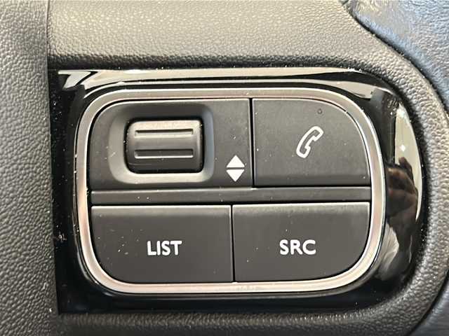 シトロエン シトロエン Ｃ５ エアクロス シャイン ブルーHDi 新潟県 2020(令2)年 2.6万km ブランナクレ 純正ディスプレイオーディオ/・Bluetooth/USB/AM/FM/Android Auto)/純正ナビ/フルセグTV/リアビューカメラ/前後ドライブレコーダー/アクティブセーフティブレーキ/レーンキープアシスト/ブラインドスポットモニター/アダプティブクルーズコントロール/インテリジェントハイビーム/トラフィックサインインフォメーション/ハンズフリー電動テールゲート/アンビエンスライト/ハーフレザーシート/運転席パワーシート/フロント社外シートヒーター/パドルシフト/LEDヘッドライト/ダウンヒルアシスト/ワイヤレスチャージャー/ETC