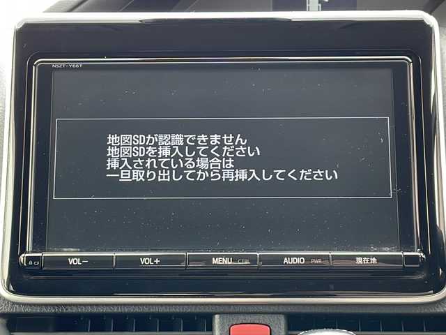トヨタ ノア Si 道北・旭川 2017(平29)年 5万km ホワイトパールクリスタルシャイン 純正９インチナビ/CD/DVD/SD/BT/フルセグ/バックカメラ/片側パワースライドドア/オートライト/オートハイビーム/ビルトインETC/アイドリングストップ/横滑り防止/トヨタセーフティセンス/レーントレーシングアシスト/衝突軽減ブレーキ/先行車発進お知らせ機能/オートマチックハイビーム/LEDヘッドライト/革巻きステアリング/ステアリングスイッチ/純正AW付き冬タイヤ積込/フロアマット/ドアバイザー/保証書