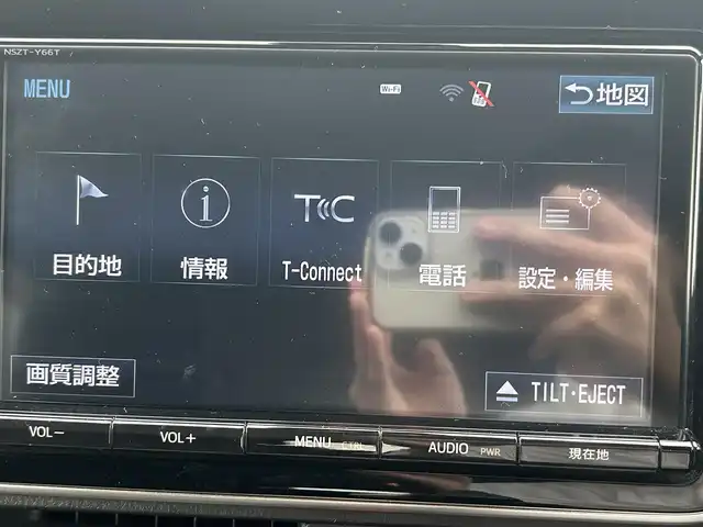 トヨタ エスクァイア Xi 奈良県 2016(平28)年 7.5万km ブラック 1オーナー/両側パワスラ/純正ディーラーナビ(NSZT-Y66T)/BT/CD/SD/TV//衝突軽減システム/レーンキープアシスト/横滑り防止装置/バックカメラ/ETC/ドラレコ/三列シート/ウォークスルー/LEDオートライト/MTモード付AT/ステアリングスイッチ/エコモード切替/保証書付
