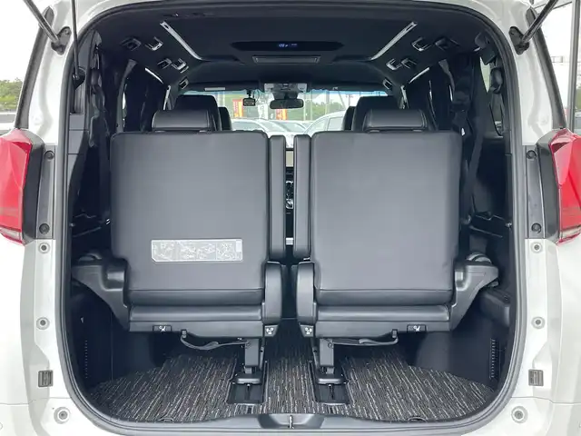 トヨタ アルファード S タイプゴールド 道央・札幌 2021(令3)年 7.2万km ホワイトパールクリスタルシャイン ４WD/純正メーカーナビ/CD/DVD/BT/フルセグ/純正フリップダウンモニター/トヨタセーフティセンス/プリクラッシュセーフティ/横滑り防止装置/レーダークルーズコントロール/レーンキープアシスト/クリアランスソナー/パーキングサポートブレーキ/ロードサインアシスト/バックカメラ/ビルトインETC/ドライブレコーダー/アイドリングストップ/ECOMODE/両側パワースライドドア/パワーバックドア/ハーフレザーシート/2列目オットマン/革巻きウッドコンビステアリング/ステアリングリモコン/電動パーキング/ブレーキホールド/MTモード付AT/プッシュスタート/スマートキー/LEDヘッドライト/オートライト/オートハイビーム/フォグランプ/電動格納ミラー/ウィンカーミラー/純正フロアマット/ドアバイザー/スペアキー