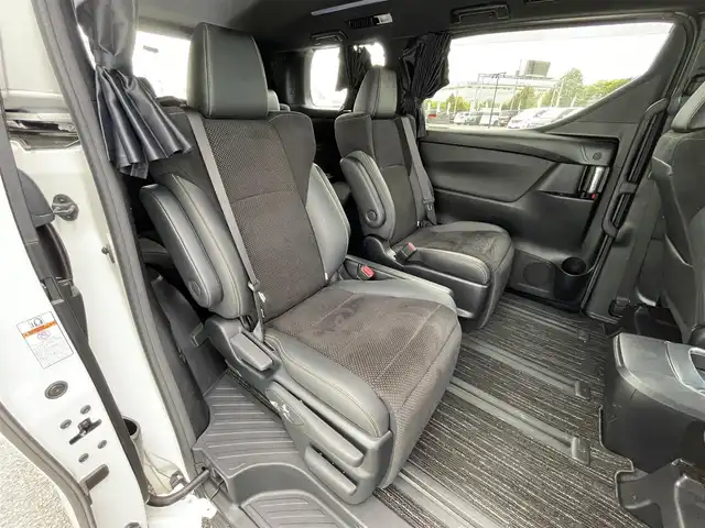 トヨタ アルファード S タイプゴールド 道央・札幌 2021(令3)年 7.2万km ホワイトパールクリスタルシャイン ４WD/純正メーカーナビ/CD/DVD/BT/フルセグ/純正フリップダウンモニター/トヨタセーフティセンス/プリクラッシュセーフティ/横滑り防止装置/レーダークルーズコントロール/レーンキープアシスト/クリアランスソナー/パーキングサポートブレーキ/ロードサインアシスト/バックカメラ/ビルトインETC/ドライブレコーダー/アイドリングストップ/ECOMODE/両側パワースライドドア/パワーバックドア/ハーフレザーシート/2列目オットマン/革巻きウッドコンビステアリング/ステアリングリモコン/電動パーキング/ブレーキホールド/MTモード付AT/プッシュスタート/スマートキー/LEDヘッドライト/オートライト/オートハイビーム/フォグランプ/電動格納ミラー/ウィンカーミラー/純正フロアマット/ドアバイザー/スペアキー