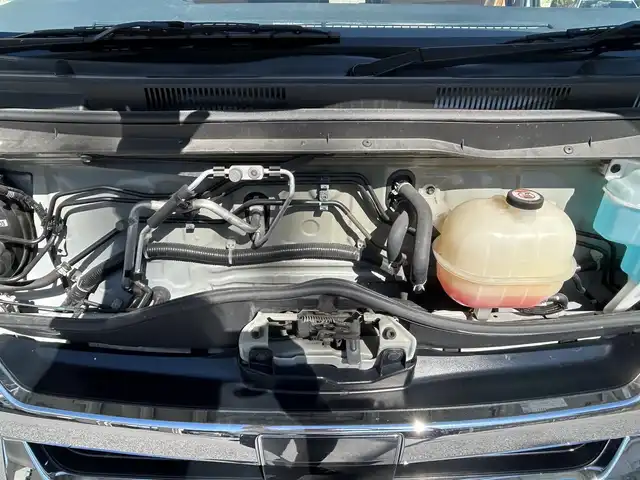 トヨタ ハイエース GL 滋賀県 2019(令1)年 10.9万km ホワイトパールクリスタルシャイン ワンオーナー/社外ナビ　【パイオニア】/　【AM・FM/DISC/Bluetooth/USB/TV】/バックカメラ/フリップダウンモニター/片側パワースライドドア/レーンキープアシスト/衝突軽減防止システム/シートカバー/ETC
