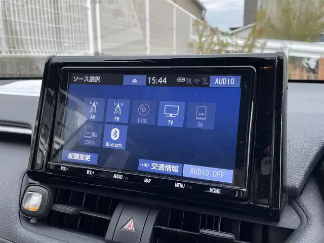 トヨタ ＲＡＶ４ ハイブリッドX 福岡県 2020(令2)年 8.5万km ホワイトパールクリスタルシャイン 純正９型SDナビ(フルセグTV/CD/DVD/BT)/バックカメラ/トヨタセーフティー/コーナーセンサー/BSM/レーダークルコン/ドラレコ/ETC/純正LEDヘッドライト/純正フロアマット/純正17インチアルミホイール/スマートキー/プッシュスタート