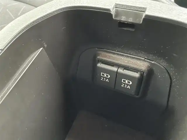 トヨタ ＲＡＶ４ ハイブリッドX 福岡県 2020(令2)年 8.5万km ホワイトパールクリスタルシャイン 純正９型SDナビ(フルセグTV/CD/DVD/BT)/バックカメラ/トヨタセーフティー/コーナーセンサー/BSM/レーダークルコン/ドラレコ/ETC/純正LEDヘッドライト/純正フロアマット/純正17インチアルミホイール/スマートキー/プッシュスタート