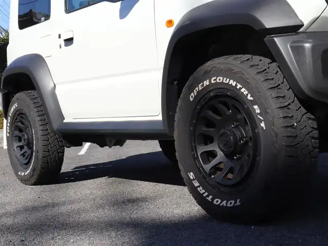 スズキ ジムニー シエラ JC 神奈川県 2022(令4)年 1.9万km ピュアホワイトP ワンオーナー/リフトアップ/デルタフォースAW１６インチ/JAOSサイドステップシール/社外オーディオ/Bluetooth/フロントカメラ/サイドカメラ/バックカメラ/プッシュスタート/ETC/ドライブレコーダー/保証書/取説/スペアスマートキー/記録(R.4.5.6.7)