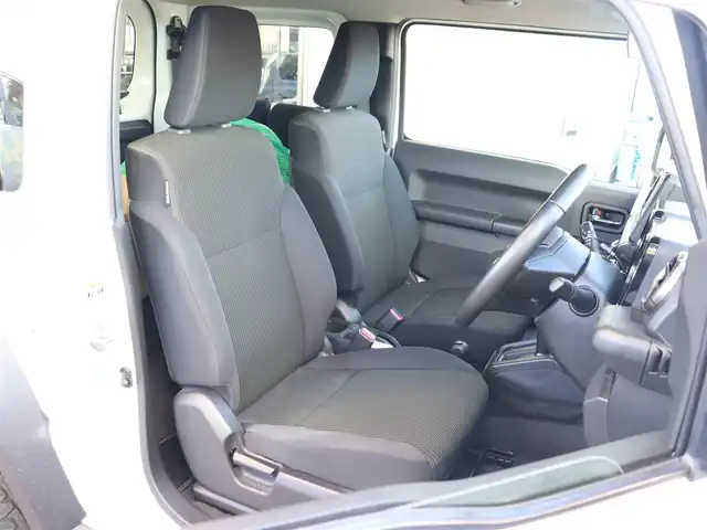 スズキ ジムニー シエラ JC 神奈川県 2022(令4)年 1.9万km ピュアホワイトP ワンオーナー/リフトアップ/デルタフォースAW１６インチ/JAOSサイドステップシール/社外オーディオ/Bluetooth/フロントカメラ/サイドカメラ/バックカメラ/プッシュスタート/ETC/ドライブレコーダー/保証書/取説/スペアスマートキー/記録(R.4.5.6.7)