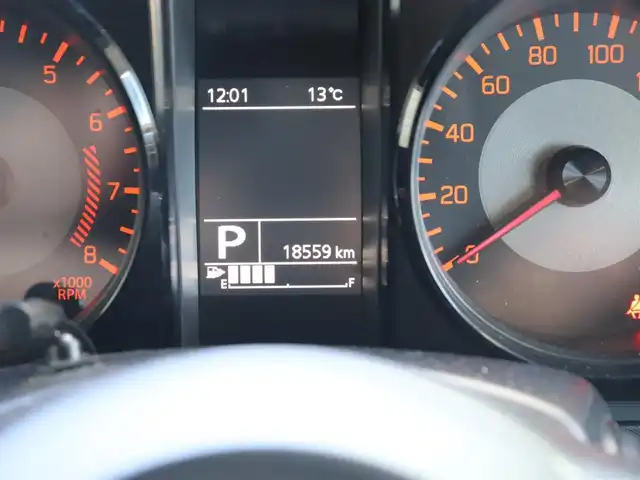 スズキ ジムニー シエラ JC 神奈川県 2022(令4)年 1.9万km ピュアホワイトP ワンオーナー/リフトアップ/デルタフォースAW１６インチ/JAOSサイドステップシール/社外オーディオ/Bluetooth/フロントカメラ/サイドカメラ/バックカメラ/プッシュスタート/ETC/ドライブレコーダー/保証書/取説/スペアスマートキー/記録(R.4.5.6.7)