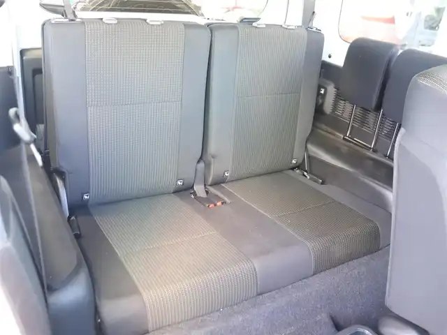 スズキ ジムニー シエラ JC 神奈川県 2022(令4)年 1.9万km ピュアホワイトP ワンオーナー/リフトアップ/デルタフォースAW１６インチ/JAOSサイドステップシール/社外オーディオ/Bluetooth/フロントカメラ/サイドカメラ/バックカメラ/プッシュスタート/ETC/ドライブレコーダー/保証書/取説/スペアスマートキー/記録(R.4.5.6.7)