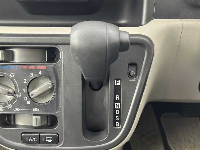 トヨタ パッソ X　S 愛知県 2018(平30)年 1.3万km ファイアークォーツレッドM プッシュスタート/純正7型ナビ【Bluetooth CD DVD SD ワンセグ 品番：NSCD-W66】/ドライブレコーダー/衝突軽減ブレーキ/横滑り防止装置/アイドリングストップ/後部コーナーセンサー/ベンチシート/ヘッドライトレベライザー/純正フロアマット/純正ドアバイザー/禁煙車