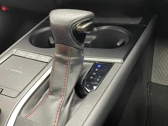 レクサス ＵＸ 250h Fスポーツ 茨城県 2019(平31)年 2.8万km グラファイトブラックガラスフレーク 純正ナビ/バックカメラ/フルセグ/サンルーフ/衝突被害軽減ブレーキ/車線逸脱抑制装置/レーダークルーズコントロール/オートマチックハイビーム/クリアランスソナー/BSM/ETC2.0/ドラレコ/シートヒーター/ステアリングヒーター/純正18インチAW/3眼LEDヘッドライト/スマートキー