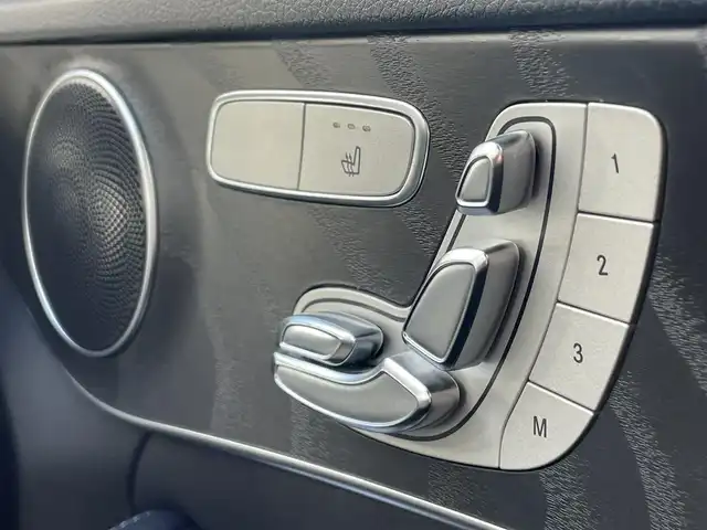 メルセデス・ベンツ Ｃ２００ アバンギャルド AMGライン 福岡県 2019(令1)年 4.6万km ダイヤモンドホワイト 純正10.25型HDDナビ/（フルセグTV/BT/AM/FM/CarPlay）/バックモニター/アクティブブレーキアシスト/ACC/パドルシフト/シートヒーター/コーナーセンサー/前後ドラレコ/ETC2.0/BSM/インテリジェントライトシステム/コンフォートエントリー/スペアキー/EQ Power Charge/エアサス搭載車