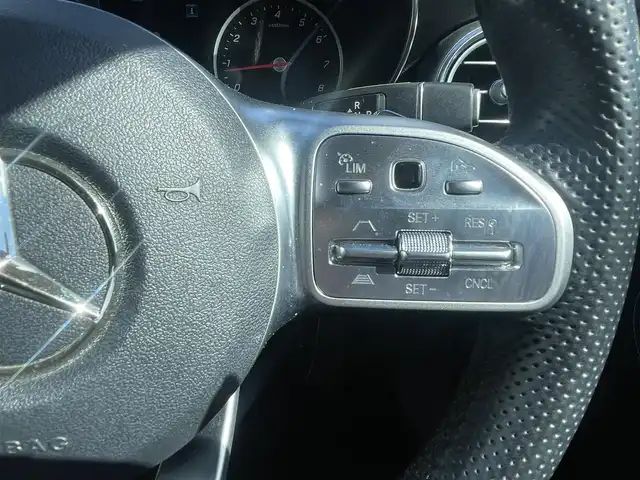 メルセデス・ベンツ Ｃ２００ アバンギャルド AMGライン 福岡県 2019(令1)年 4.6万km ダイヤモンドホワイト 純正10.25型HDDナビ/（フルセグTV/BT/AM/FM/CarPlay）/バックモニター/アクティブブレーキアシスト/ACC/パドルシフト/シートヒーター/コーナーセンサー/前後ドラレコ/ETC2.0/BSM/インテリジェントライトシステム/コンフォートエントリー/スペアキー/EQ Power Charge/エアサス搭載車