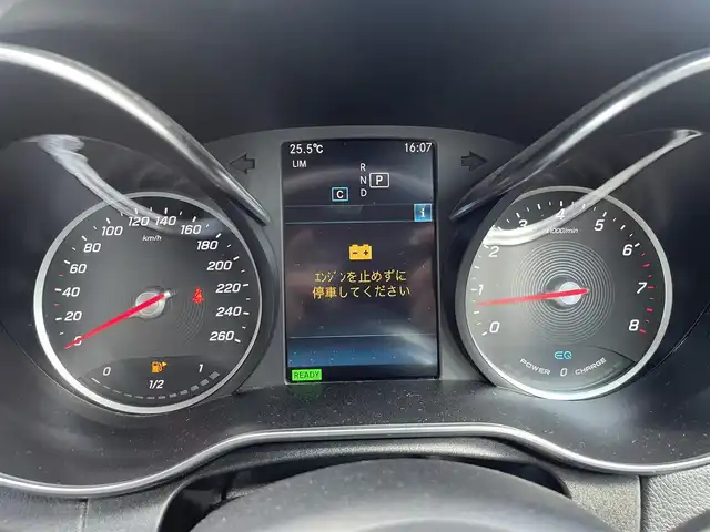 メルセデス・ベンツ Ｃ２００ アバンギャルド AMGライン 福岡県 2019(令1)年 4.6万km ダイヤモンドホワイト 純正10.25型HDDナビ/（フルセグTV/BT/AM/FM/CarPlay）/バックモニター/アクティブブレーキアシスト/ACC/パドルシフト/シートヒーター/コーナーセンサー/前後ドラレコ/ETC2.0/BSM/インテリジェントライトシステム/コンフォートエントリー/スペアキー/EQ Power Charge/エアサス搭載車