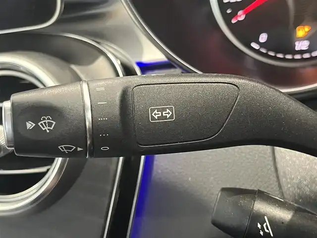 メルセデス・ベンツ Ｃ２００ アバンギャルド AMGライン 静岡県 2019(令1)年 4.6万km ダイヤモンドホワイト 純正10.25型HDDナビ/（フルセグTV/BT/AM/FM/CarPlay）/バックモニター/アクティブブレーキアシスト/ACC/パドルシフト/シートヒーター/コーナーセンサー/前後ドラレコ/ETC2.0/BSM/インテリジェントライトシステム/コンフォートエントリー/スペアキー/EQ Power Charge/エアサス搭載車
