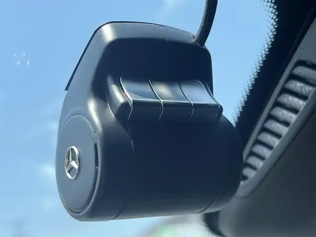 メルセデス・ベンツ Ｃ２００ アバンギャルド AMGライン 静岡県 2019(令1)年 4.6万km ダイヤモンドホワイト 純正10.25型HDDナビ/（フルセグTV/BT/AM/FM/CarPlay）/バックモニター/アクティブブレーキアシスト/ACC/パドルシフト/シートヒーター/コーナーセンサー/前後ドラレコ/ETC2.0/BSM/インテリジェントライトシステム/コンフォートエントリー/スペアキー/EQ Power Charge/エアサス搭載車