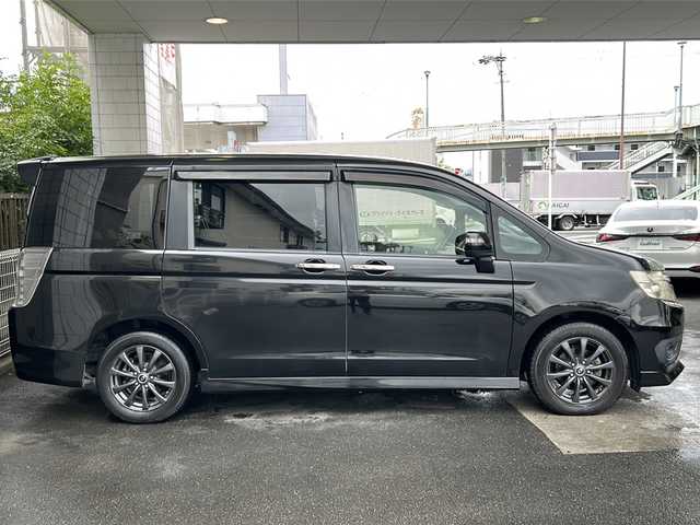 ホンダ ステップワゴン スパーダ Z クールスピリット 京都府 2012(平24)年 7.8万km プレミアムスパークルブラックパール 社外SDナビ/　(Panasonic/CN-S300D)　/後席10.2incフリップダウンモニター/　(ALPINE/TMX-R2200)/ＡＣＣ　/フルセグテレビ　　/両側パワースライドドア　/クルコン　/パドルシフト/スマートキー　/ハーフレザーシート　/ウィンカーミラー/電格ミラー　/フォグライト　/アイドリングストップ　/３列目席床下収納/HOT STAFFアルミホイール/オートライト/横滑り防止装置/盗難防止装置