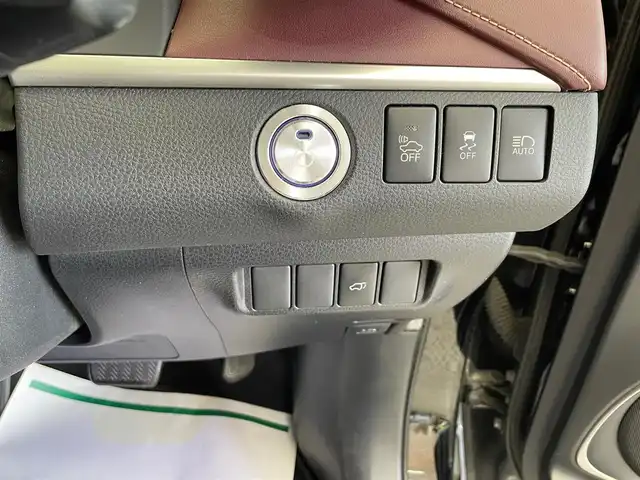 トヨタ ハリアー ハイブリッド プレミアム 岩手県 2015(平27)年 11.8万km ブラック ４WD/ALPINE９インチナビ（Bluetooth CD DVD フルセグ）/クルーズコントロール/レーンアシスト/プリクラッシュセーフティ/コーナーセンサー/MT付きAT/パワーバックドア/パワーシート/ドライブレコーダー/ETC/横滑り防止装置/オートハイビーム/バックカメラ/アイドリングストップ/車両接近通報装置/LEDヘッドライト/純正１８インチアルミホイール