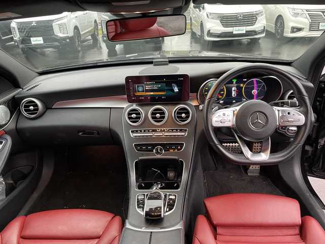 メルセデス・ベンツ Ｃ２００ 4マチック AVG AMGライン 三重県 2019(平31)年 4.5万km 黒 /純正ナビ//Burmester//4WD//バックカメラ//ETC//追従式クルーズコントロール//コーナーセンサー//アイドリングストップ//レザーシート//パワーシート//シートヒーター//本革ステアリング//パドルシフト//ステアリングリモコン//LEDヘッドランプ//電動パーキングブレーキDVDナビ