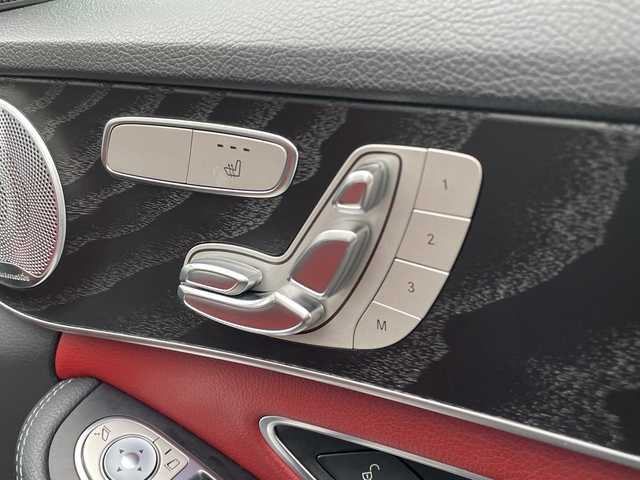 メルセデス・ベンツ Ｃ２００ 4マチック AVG AMGライン 三重県 2019(平31)年 4.5万km 黒 /純正ナビ//Burmester//4WD//バックカメラ//ETC//追従式クルーズコントロール//コーナーセンサー//アイドリングストップ//レザーシート//パワーシート//シートヒーター//本革ステアリング//パドルシフト//ステアリングリモコン//LEDヘッドランプ//電動パーキングブレーキDVDナビ