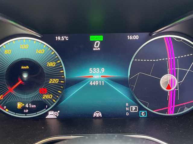 メルセデス・ベンツ Ｃ２００ 4マチック AVG AMGライン 三重県 2019(平31)年 4.5万km 黒 /純正ナビ//Burmester//4WD//バックカメラ//ETC//追従式クルーズコントロール//コーナーセンサー//アイドリングストップ//レザーシート//パワーシート//シートヒーター//本革ステアリング//パドルシフト//ステアリングリモコン//LEDヘッドランプ//電動パーキングブレーキDVDナビ