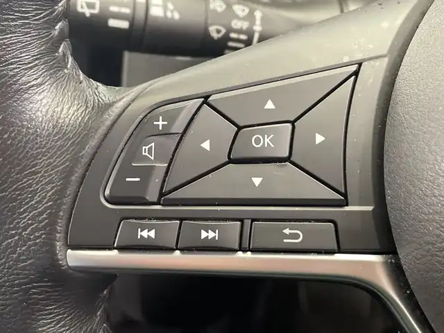 日産 エクストレイル 20Xi 栃木県 2018(平30)年 7.8万km ブリリアントホワイトパール 純正メモリナビ/（CD/DVD/フルセグTV/Bluetooth/SD/AUX/USB）/全方位カメラ/プロパイロット/コーナーセンサー/ビルトインETC/前方ドライブレコーダー/前席シートヒーター/ルーフレール/禁煙車/オートライト/LEDヘッドライト/横滑り防止装置/フォグランプ/スマートキー/プッシュスタート/アイドリングストップ/ステアリングスイッチ/革巻きステアリング/ウィンカーミラー/純正18インチアルミホイール/純正フロアマット