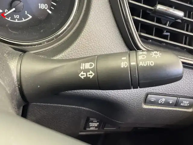 日産 エクストレイル 20Xi 栃木県 2018(平30)年 7.8万km ブリリアントホワイトパール 純正メモリナビ/（CD/DVD/フルセグTV/Bluetooth/SD/AUX/USB）/全方位カメラ/プロパイロット/コーナーセンサー/ビルトインETC/前方ドライブレコーダー/前席シートヒーター/ルーフレール/禁煙車/オートライト/LEDヘッドライト/横滑り防止装置/フォグランプ/スマートキー/プッシュスタート/アイドリングストップ/ステアリングスイッチ/革巻きステアリング/ウィンカーミラー/純正18インチアルミホイール/純正フロアマット