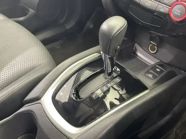 日産 エクストレイル 20Xi 栃木県 2018(平30)年 7.8万km ブリリアントホワイトパール 純正メモリナビ/（CD/DVD/フルセグTV/Bluetooth/SD/AUX/USB）/全方位カメラ/プロパイロット/コーナーセンサー/ビルトインETC/前方ドライブレコーダー/前席シートヒーター/ルーフレール/禁煙車/オートライト/LEDヘッドライト/横滑り防止装置/フォグランプ/スマートキー/プッシュスタート/アイドリングストップ/ステアリングスイッチ/革巻きステアリング/ウィンカーミラー/純正18インチアルミホイール/純正フロアマット