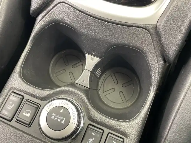 日産 エクストレイル 20Xi 栃木県 2018(平30)年 7.8万km ブリリアントホワイトパール 純正メモリナビ/（CD/DVD/フルセグTV/Bluetooth/SD/AUX/USB）/全方位カメラ/プロパイロット/コーナーセンサー/ビルトインETC/前方ドライブレコーダー/前席シートヒーター/ルーフレール/禁煙車/オートライト/LEDヘッドライト/横滑り防止装置/フォグランプ/スマートキー/プッシュスタート/アイドリングストップ/ステアリングスイッチ/革巻きステアリング/ウィンカーミラー/純正18インチアルミホイール/純正フロアマット